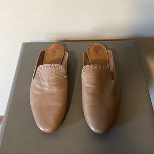 Frye leather woman’s flat mules size 8.5